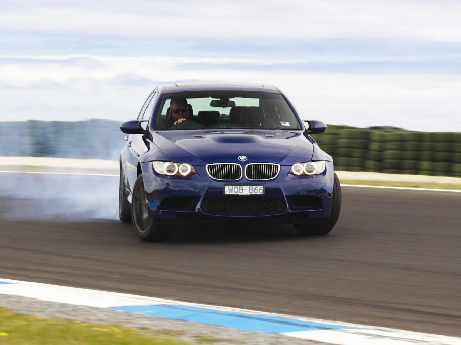  BMW M3 Sedan 2010 года  (AU) (фото 12 из 16)